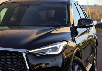 Подержанный автомобиль Infiniti QX50 2018 года (2 фото)