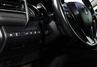 Подержанный автомобиль Toyota Camry Sedan 2018 года (26 фото)