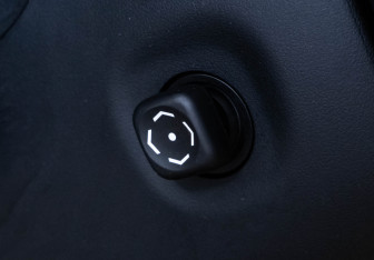 Подержанный автомобиль Lexus ES 2013 года (22 фото)