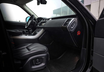 Подержанный автомобиль Land Rover Range Rover Sport 2016 года (27 фото)