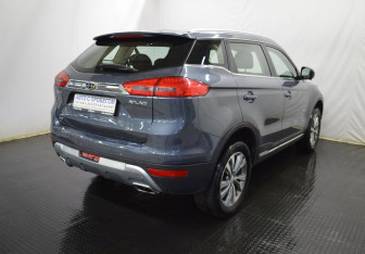 Подержанный автомобиль Geely Atlas 2018 года (5 фото)