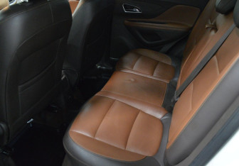 Подержанный автомобиль Opel Mokka 2012 года (11 фото)