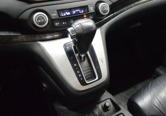 Подержанный автомобиль Honda CR-V 2014 года (15 фото)