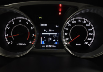 Подержанный автомобиль Mitsubishi Outlander 2011 года (21 фото)