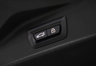 Подержанный автомобиль BMW X7 2020 года (35 фото)