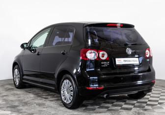 Подержанный автомобиль Volkswagen Golf Plus 2012 года (7 фото)
