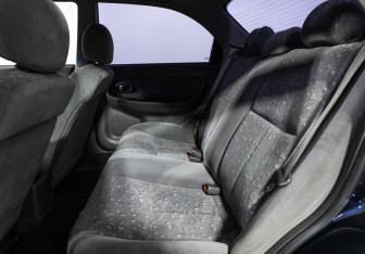 Подержанный автомобиль Kia Spectra Sedan 2008 года (10 фото)