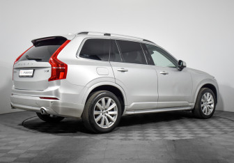 Подержанный автомобиль Volvo XC90 2019 года (5 фото)