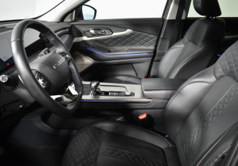 Подержанный автомобиль Exeed TXL 2022 года (10 фото)