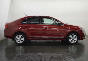 Подержанный автомобиль Skoda Rapid Liftback 2020 года (4 фото)