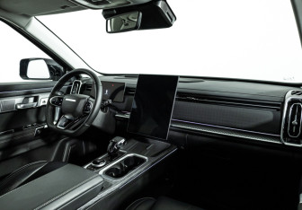 Подержанный автомобиль Jaecoo J7 2023 года (9 фото)