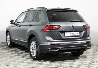 Подержанный автомобиль Volkswagen Tiguan 2022 года (7 фото)