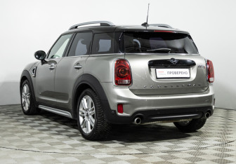 Подержанный автомобиль MINI Countryman 2019 года (7 фото)