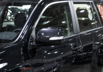 Подержанный автомобиль Toyota Land Cruiser Prado 2021 года (2 фото)