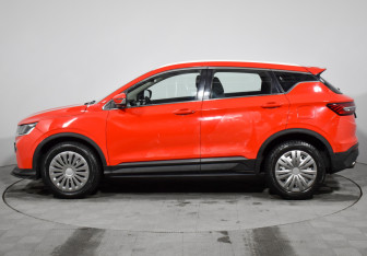 Подержанный автомобиль Geely Coolray 2022 года (8 фото)