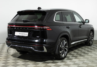 Подержанный автомобиль Geely Monjaro 2024 года (5 фото)