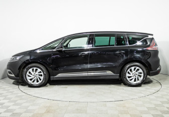 Подержанный автомобиль Renault Espace 2016 года (8 фото)