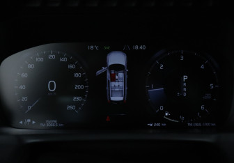 Подержанный автомобиль Volvo XC90 2021 года (17 фото)