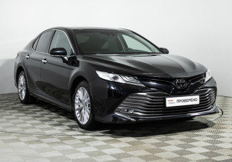 Подержанный автомобиль Toyota Camry Sedan 2020 года (3 фото)