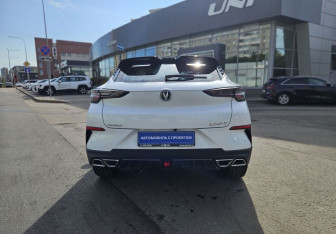 Подержанный автомобиль Changan UNI-T 2023 года (5 фото)