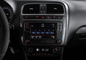 Подержанный автомобиль Volkswagen Polo Sedan 2019 года (13 фото)