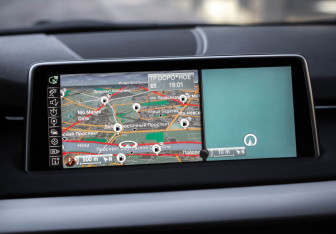 Подержанный автомобиль BMW X5 2015 года (16 фото)