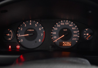 Подержанный автомобиль Nissan Almera Classic 2011 года (18 фото)