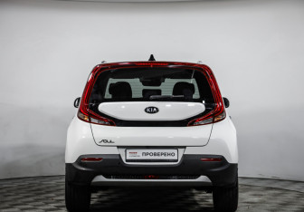 Подержанный автомобиль Kia Soul 2020 года (6 фото)