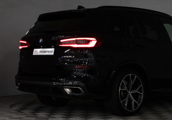 Подержанный автомобиль BMW X5 2019 года (37 фото)