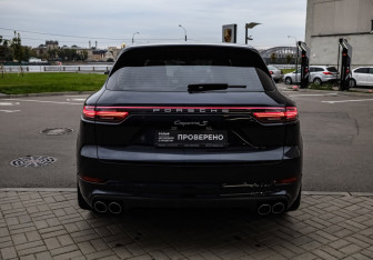 Подержанный автомобиль Porsche Cayenne 2019 года (6 фото)