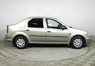 Подержанный автомобиль Renault Logan Sedan 2011 года (4 фото)