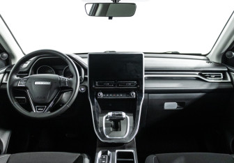 Подержанный автомобиль Haval M6 2023 года (13 фото)