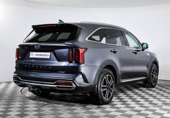 Подержанный автомобиль Kia Sorento 2021 года (6 фото)