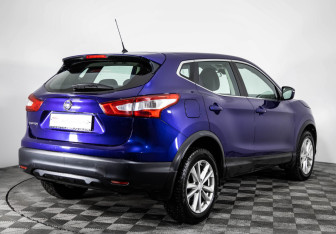 Подержанный автомобиль Nissan Qashqai 2016 года (5 фото)