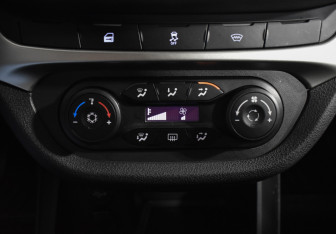 Подержанный автомобиль LADA (ВАЗ) Vesta Sedan 2021 года (15 фото)