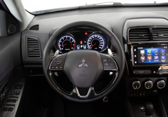 Подержанный автомобиль Mitsubishi ASX 2019 года (10 фото)