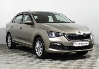 Подержанный автомобиль Skoda Rapid Liftback 2021 года (3 фото)