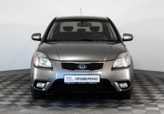 Подержанный автомобиль Kia Rio Sedan 2010 года (2 фото)