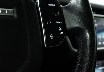 Подержанный автомобиль Land Rover Range Rover Velar 2018 года (25 фото)