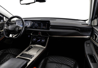 Подержанный автомобиль Exeed TXL 2022 года (10 фото)