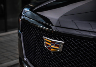 Подержанный автомобиль Cadillac Escalade Suv 2022 года (13 фото)