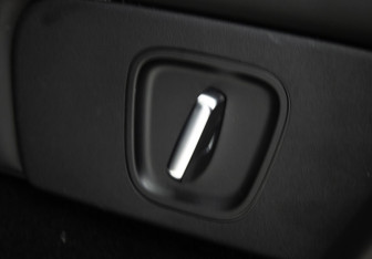 Подержанный автомобиль LiXiang L6 2024 года (25 фото)