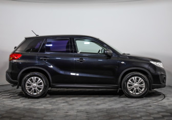 Подержанный автомобиль Suzuki Vitara 2016 года (4 фото)