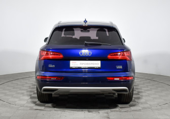 Подержанный автомобиль Audi Q5 2017 года (6 фото)