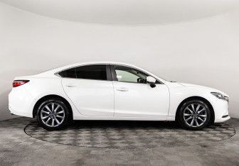 Подержанный автомобиль Mazda 6 Sedan 2019 года (8 фото)
