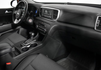 Подержанный автомобиль Kia Sportage 2020 года (12 фото)