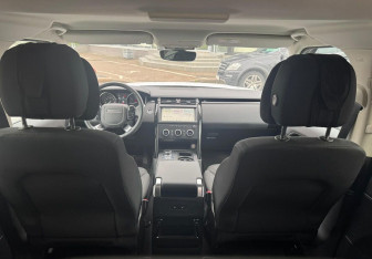 Подержанный автомобиль Land Rover Discovery 2019 года (20 фото)