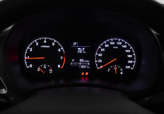 Подержанный автомобиль Hyundai Solaris Sedan 2017 года (16 фото)