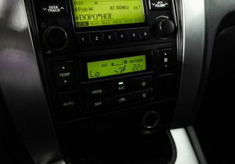 Подержанный автомобиль Hyundai Tucson 2008 года (15 фото)