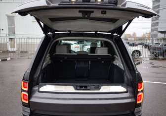 Подержанный автомобиль Land Rover Range Rover 2019 года (39 фото)